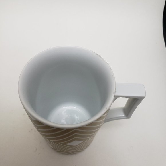 Starbucks white and gold geometric mug - Picture 2 of 5
